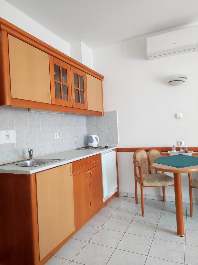 Agnes Hotel Хевиз Экстерьер фото