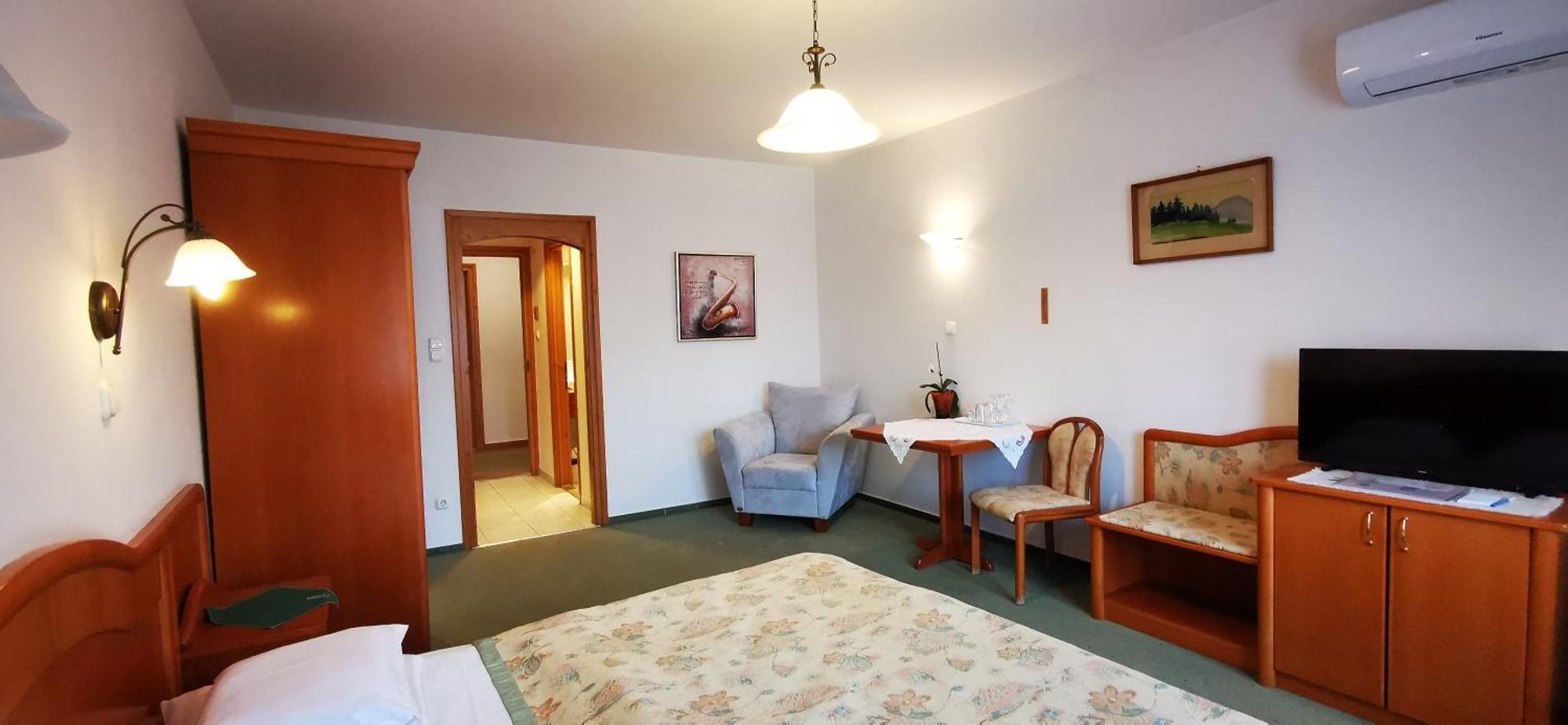 Agnes Hotel Хевиз Экстерьер фото